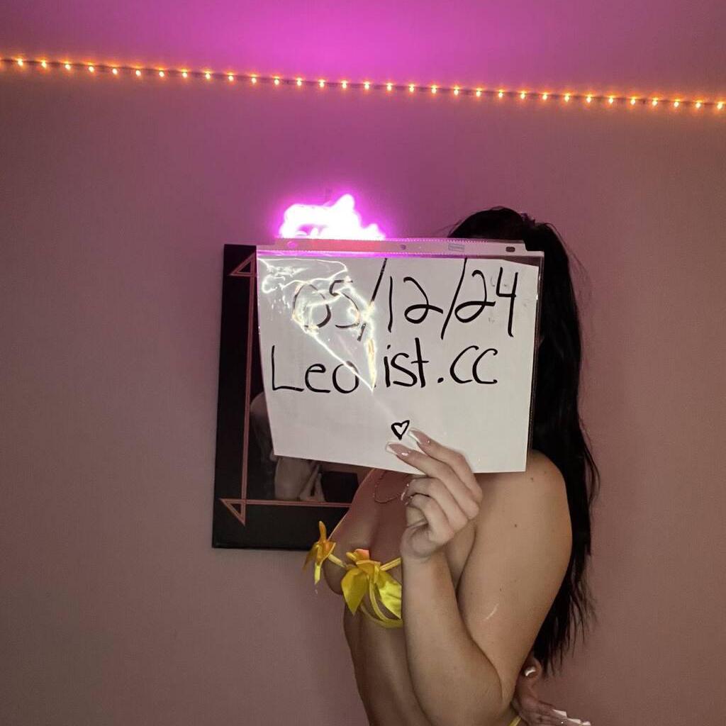 
                        Alexa
                     is Female Escorts. | Quebec City | Quebec | Canada | canadatopescorts.com 