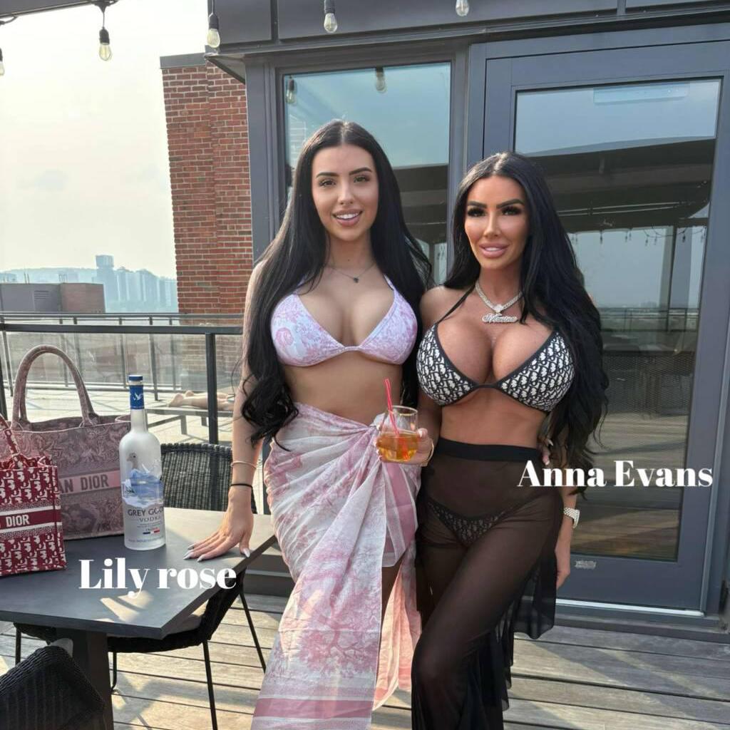
                        Lily Rose
                     is Female Escorts. | Toronto | Ontario | Canada | canadatopescorts.com 