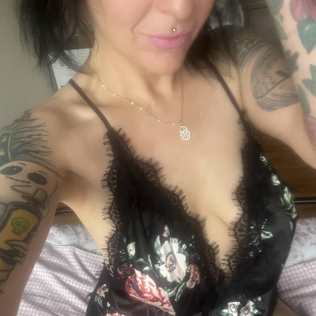 
                        Pumpkin Pixie
                     is Female Escorts. | Calgary | Alberta | Canada | canadatopescorts.com 