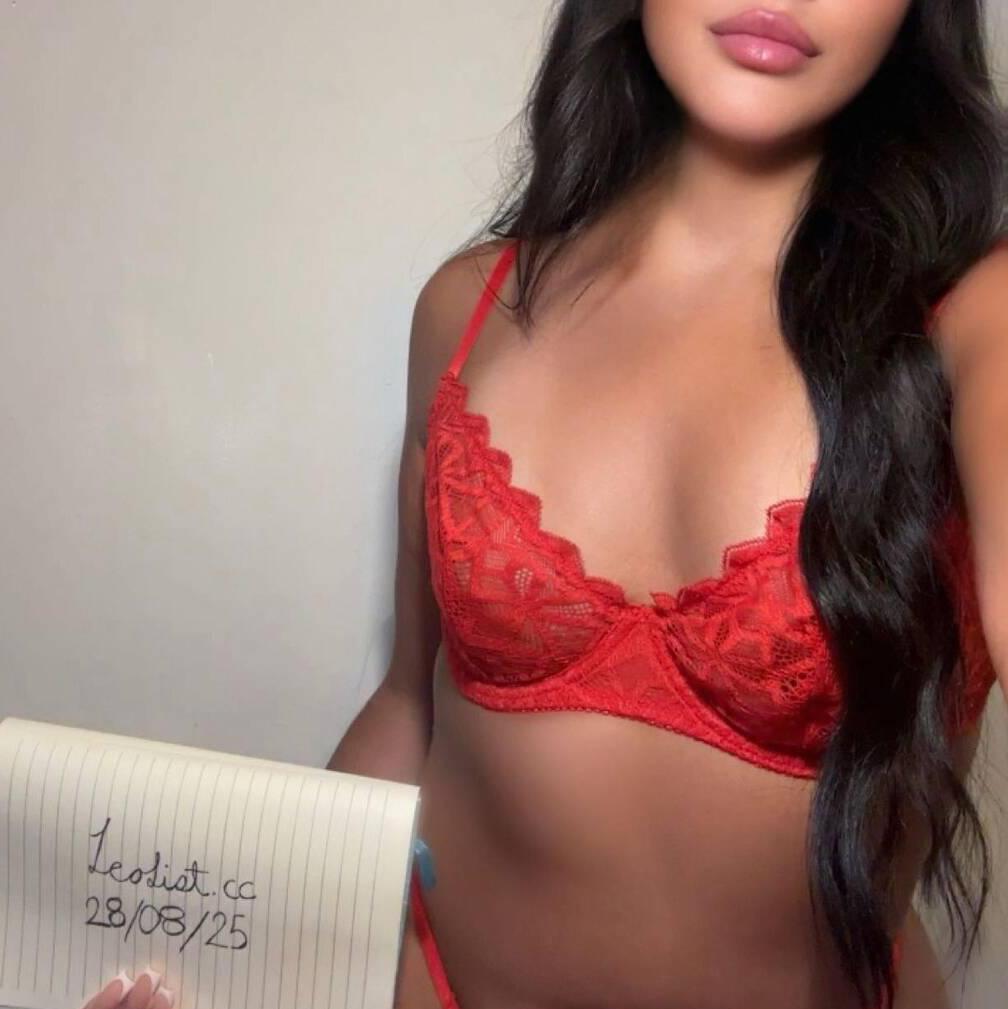 
                        Valentina
                     is Female Escorts. | Niagara | Ontario | Canada | canadatopescorts.com 