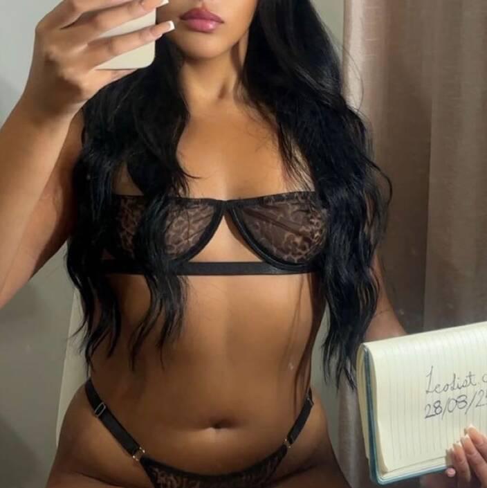
                        Valentina
                     is Female Escorts. | Niagara | Ontario | Canada | canadatopescorts.com 