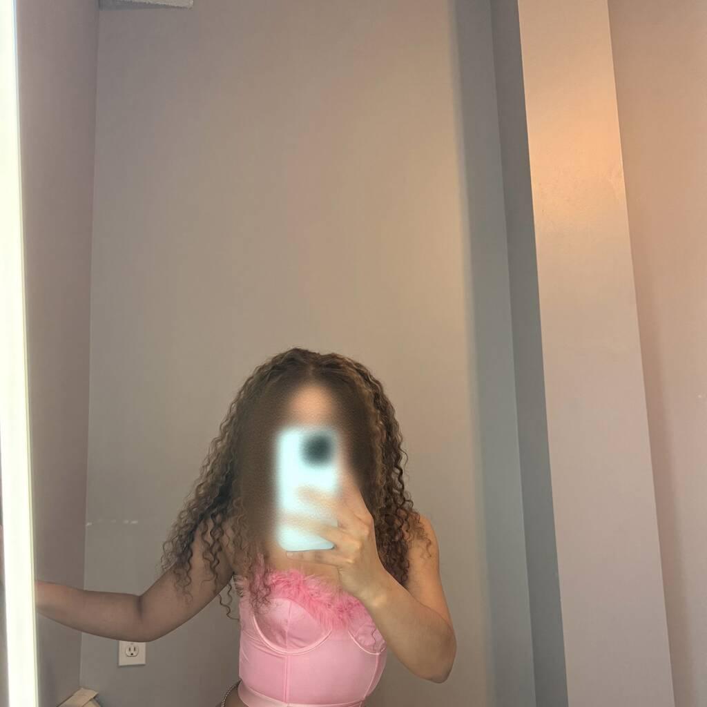 
                        Cristina
                     is Female Escorts. | Montreal | Quebec | Canada | canadatopescorts.com 