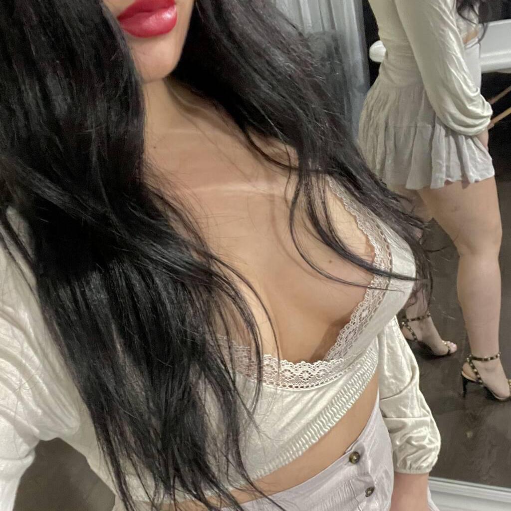 
                        L i n a
                     is Female Escorts. | Montreal | Quebec | Canada | canadatopescorts.com 