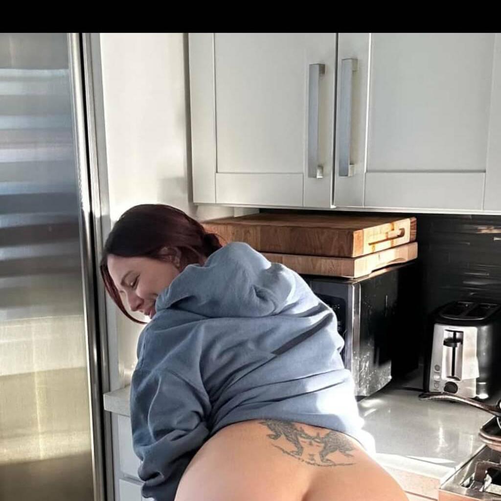 
                        Marie
                     is Female Escorts. | Trois Rivieres | Quebec | Canada | canadatopescorts.com 