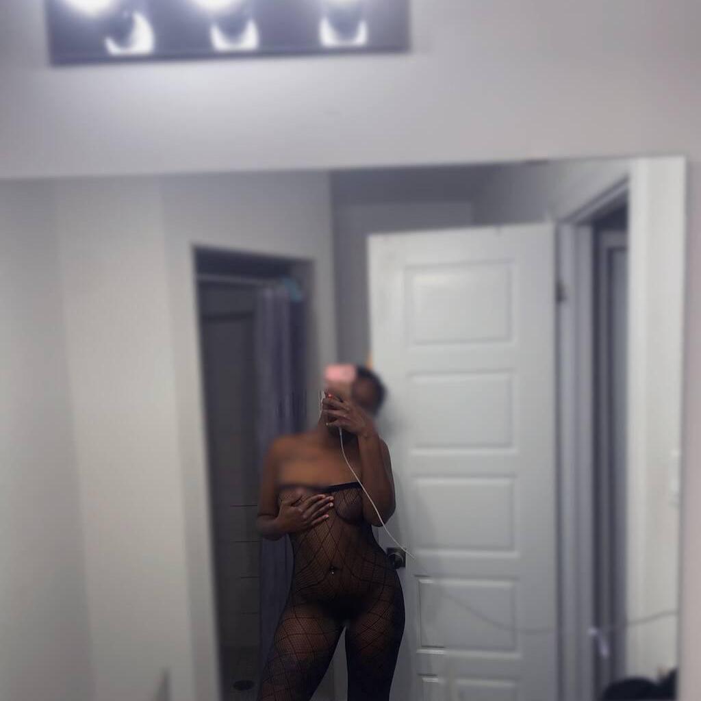 
                        Sierra 289.404.8856
                     is Female Escorts. | Toronto | Ontario | Canada | canadatopescorts.com 