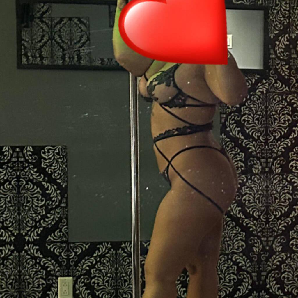 
                        Nadia
                     is Female Escorts. | Montreal | Quebec | Canada | canadatopescorts.com 