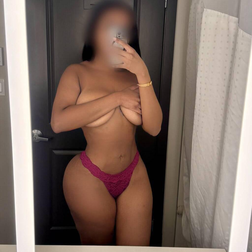 
                        Leah
                     is Female Escorts. | Sarnia | Ontario | Canada | canadatopescorts.com 