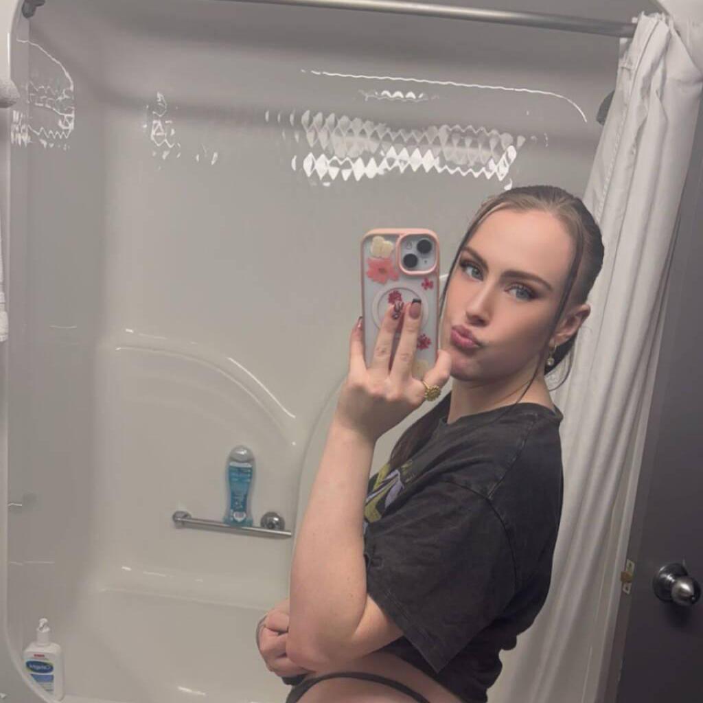 
                        Raven
                     is Female Escorts. | windsor | Ontario | Canada | canadatopescorts.com 