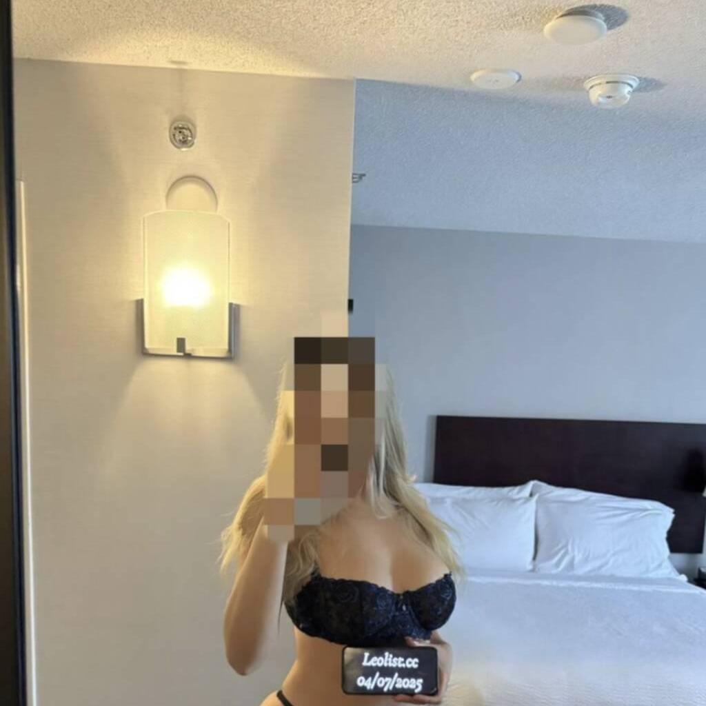 
                        sarah
                     is Female Escorts. | Thunder Bay | Ontario | Canada | canadatopescorts.com 