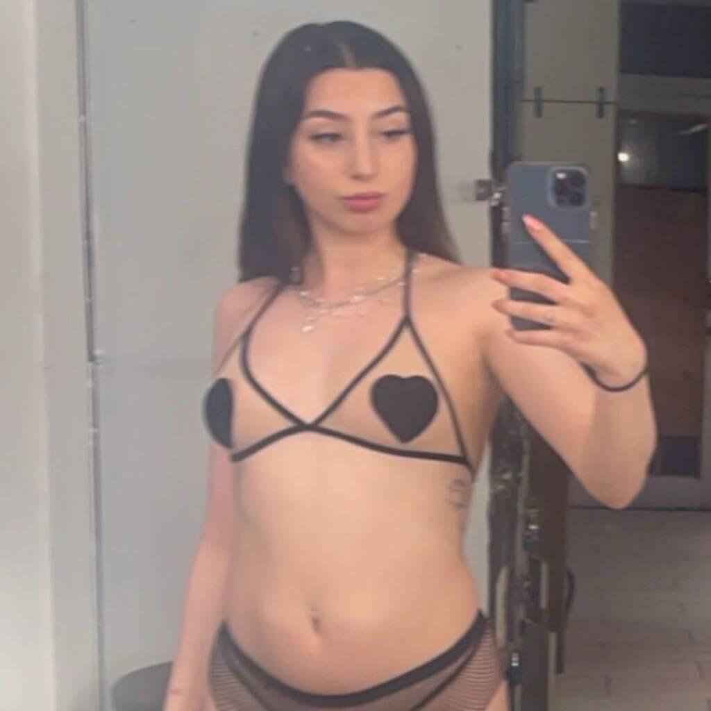 
                        Angelica rose
                     is Female Escorts. | Quebec City | Quebec | Canada | canadatopescorts.com 