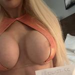 
                        Valentina (Val) Hart
                     is Female Escorts. | Toronto | Ontario | Canada | canadatopescorts.com 
