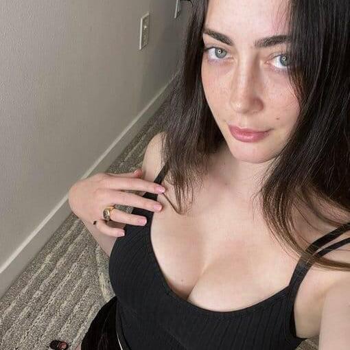 
                        Ema
                     is Female Escorts. | Sherbrooke | Quebec | Canada | canadatopescorts.com 