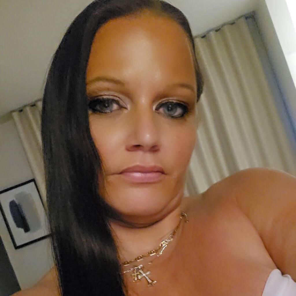 
                        Kelly
                     is Female Escorts. | Montreal | Quebec | Canada | canadatopescorts.com 
