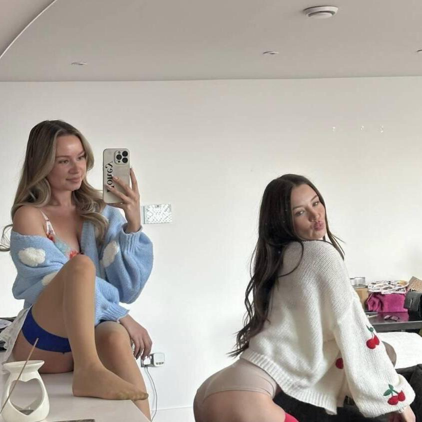 
                        Lexiie & Anna
                     is Female Escorts. | Montreal | Quebec | Canada | canadatopescorts.com 