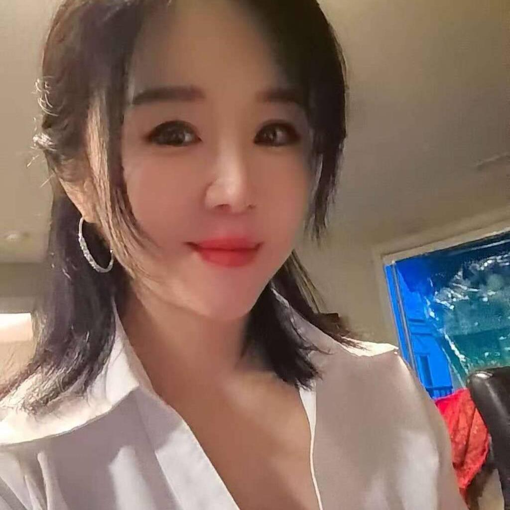 
                        Candy and Apple
                     is Female Escorts. | Ft Mcmurray | Alberta | Canada | canadatopescorts.com 