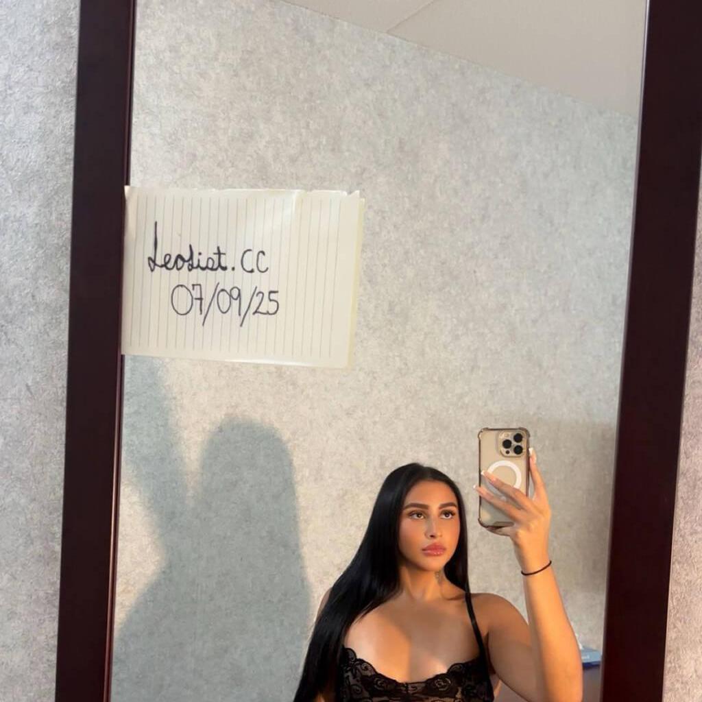 
                        Valentina
                     is Female Escorts. | windsor | Ontario | Canada | canadatopescorts.com 