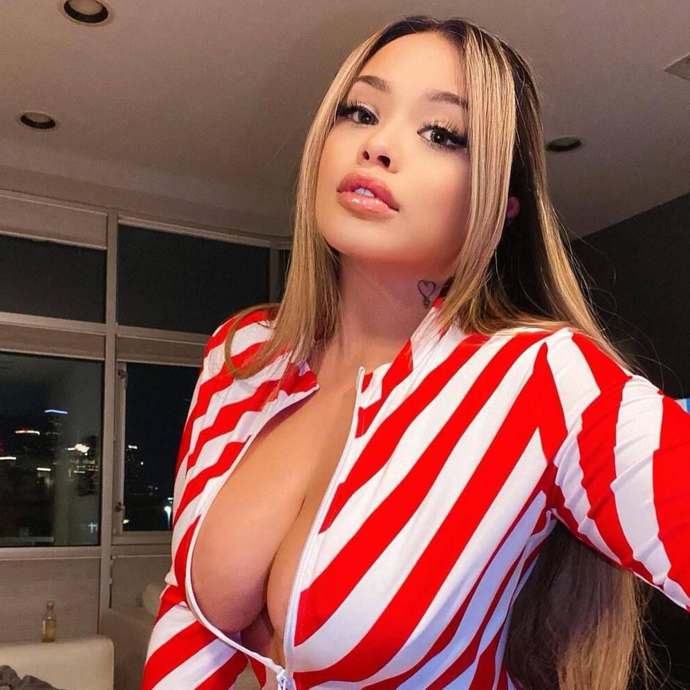 
                        Elena
                     is Female Escorts. | Saguenay | Quebec | Canada | canadatopescorts.com 