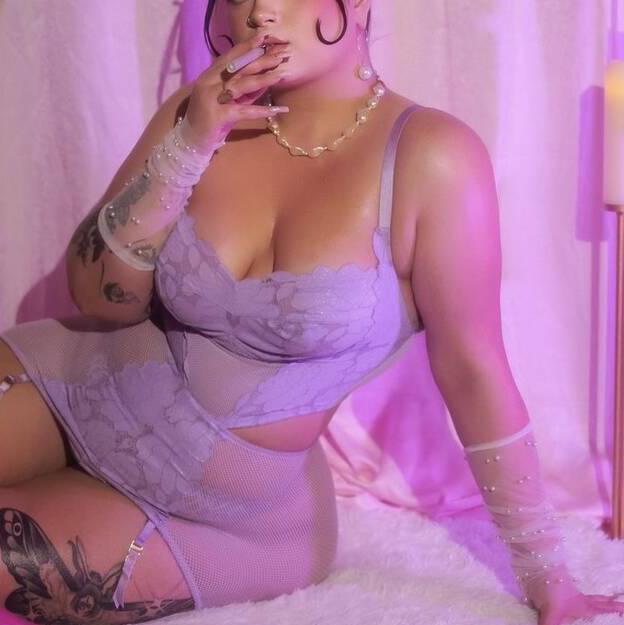 
                        Norma
                     is Female Escorts. | Montreal | Quebec | Canada | canadatopescorts.com 