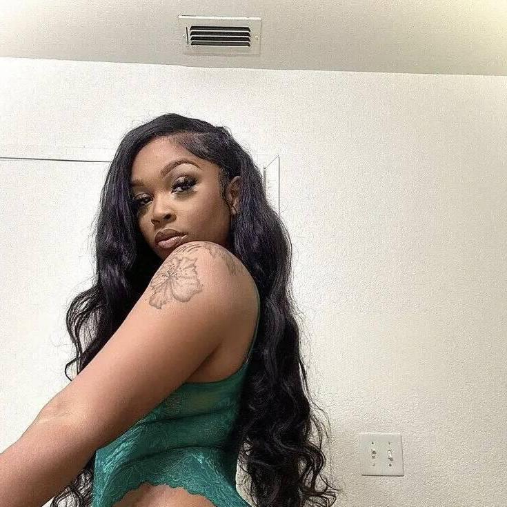 
                        Rose
                     is Female Escorts. | Quebec City | Quebec | Canada | canadatopescorts.com 