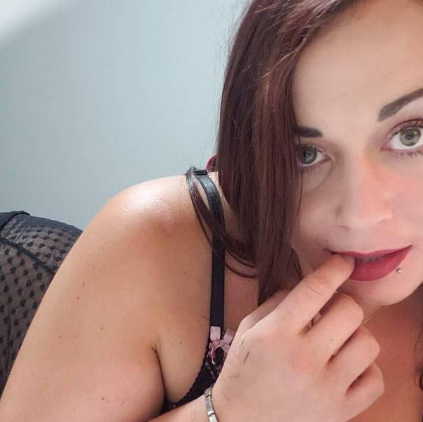 
                        Kyelah
                     is Female Escorts. | Chatham | Ontario | Canada | canadatopescorts.com 