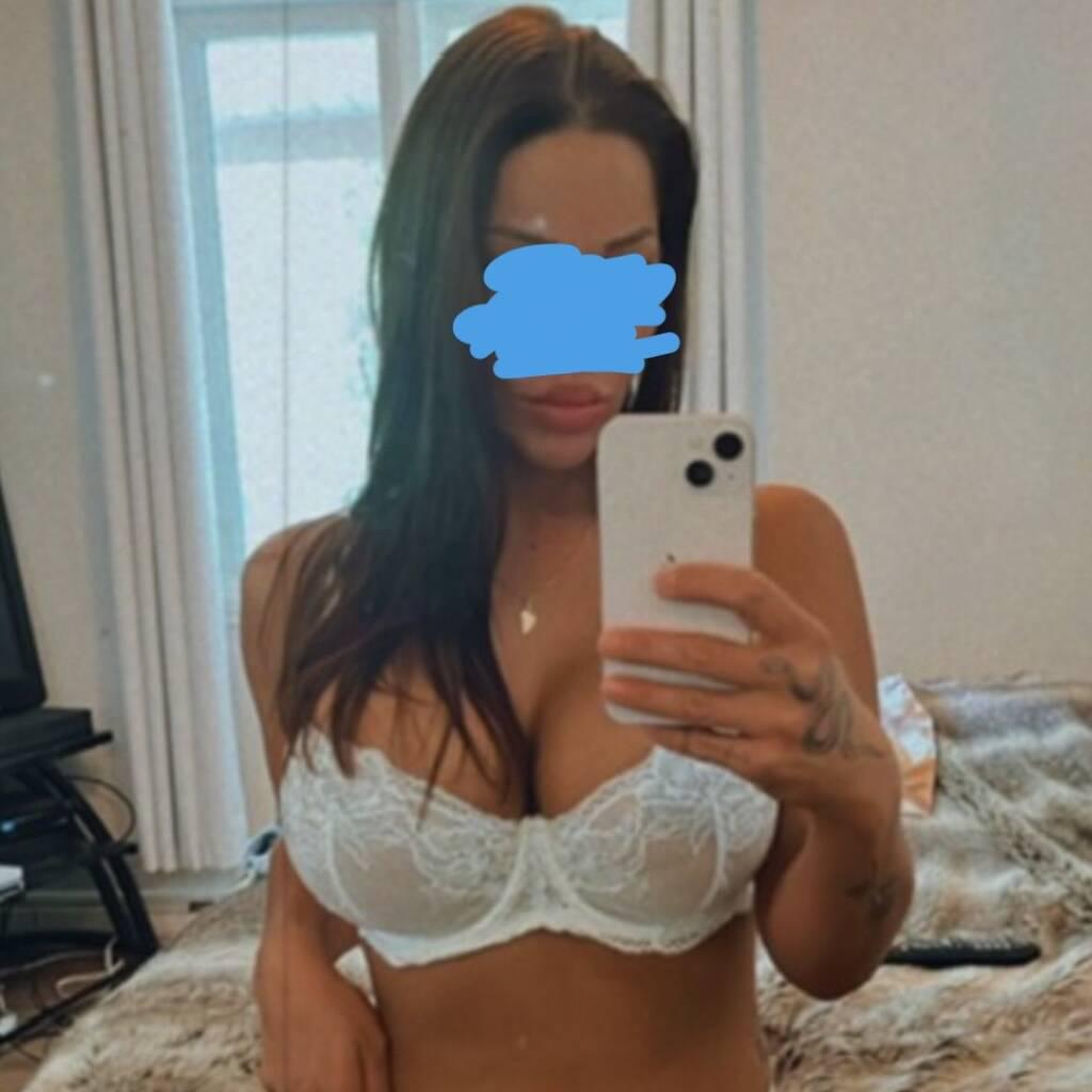 
                        Kaylie
                     is Female Escorts. | Niagara | Ontario | Canada | canadatopescorts.com 