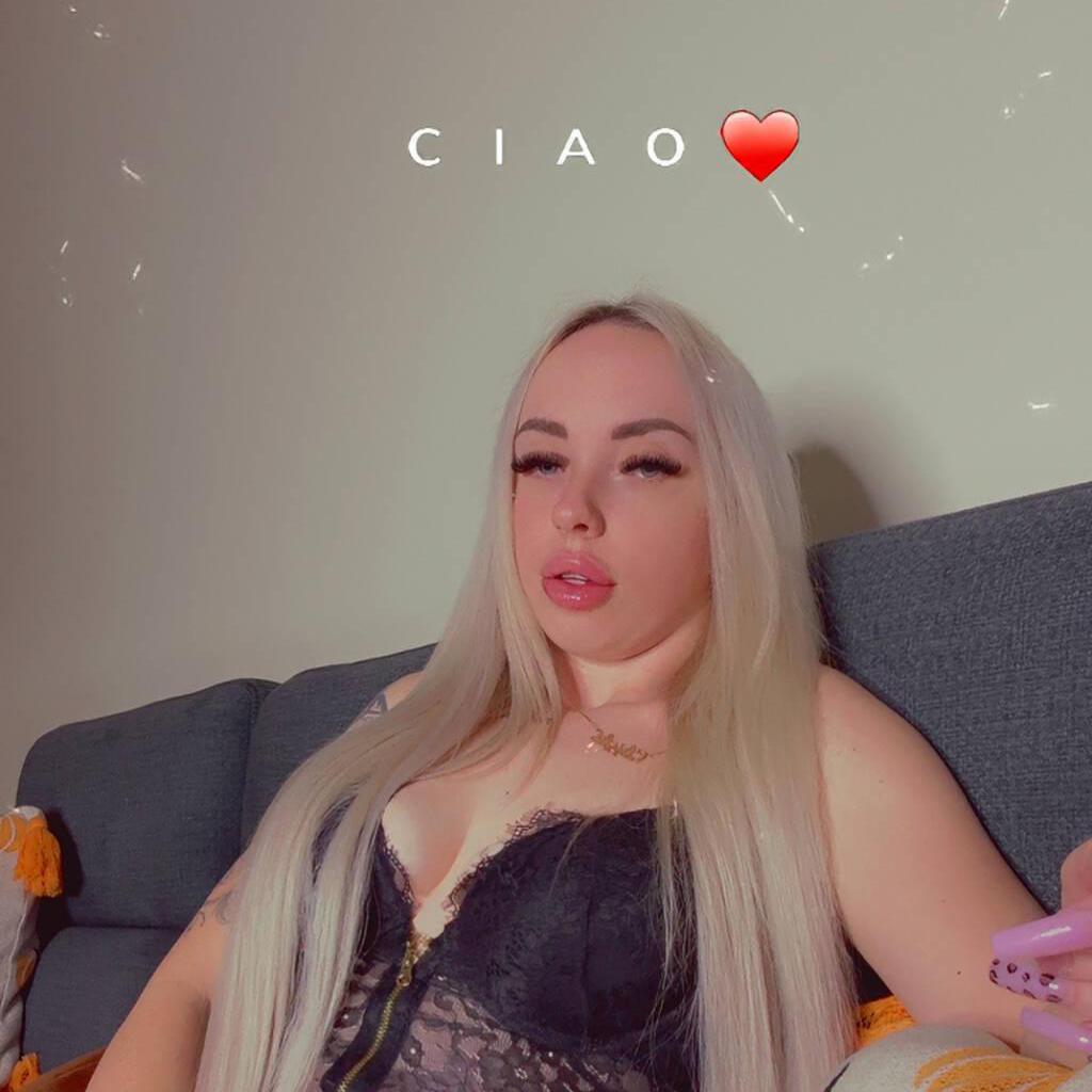 
                        Chloe
                     is Female Escorts. | Niagara | Ontario | Canada | canadatopescorts.com 