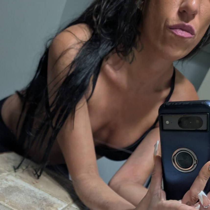 
                        NIKKI
                     is Female Escorts. | Sherbrooke | Quebec | Canada | canadatopescorts.com 