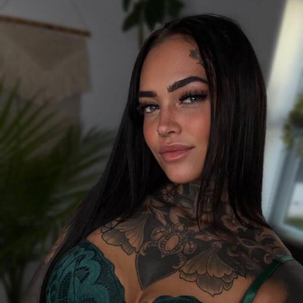
                        BLUEMOON VIP MASSAGE
                     is Female Escorts. | Montreal | Quebec | Canada | canadatopescorts.com 