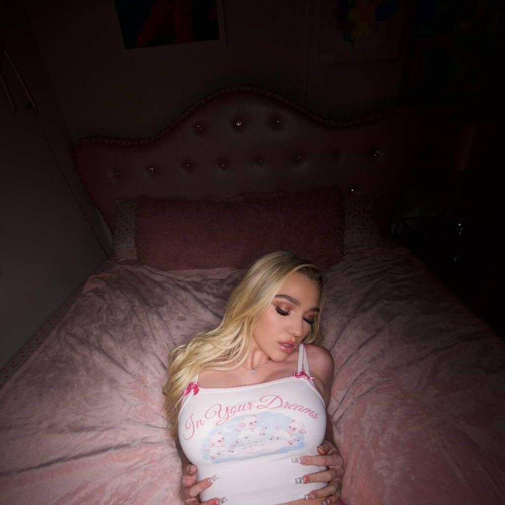 
                        Siarra lena
                     is Female Escorts. | Trois Rivieres | Quebec | Canada | canadatopescorts.com 