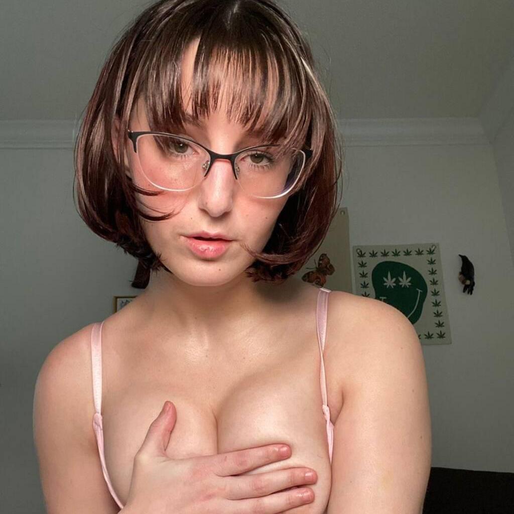 
                        Barbara
                     is Female Escorts. | Guelph | Ontario | Canada | canadatopescorts.com 