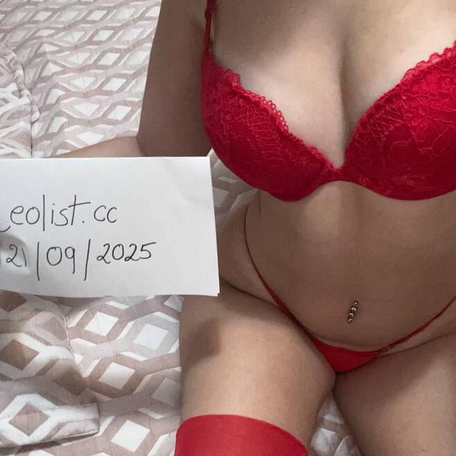 
                        Selina
                     is Female Escorts. | Niagara | Ontario | Canada | canadatopescorts.com 