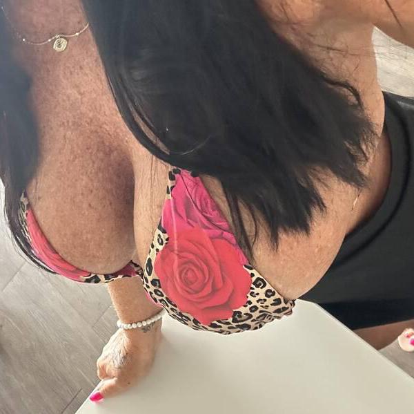 
                        PAMY
                     is Female Escorts. | Montreal | Quebec | Canada | canadatopescorts.com 