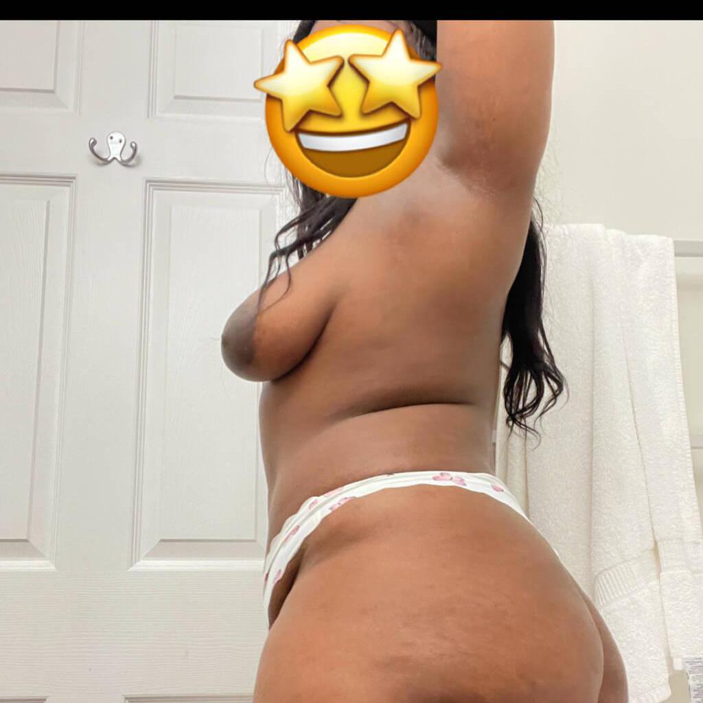 
                        Dymond
                     is Female Escorts. | Prince George | British Columbia | Canada | canadatopescorts.com 