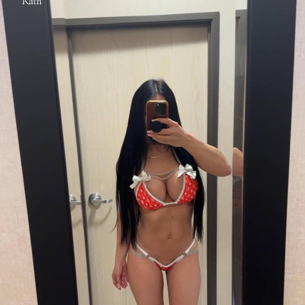 
                        Cash only same day
                     is Female Escorts. | Peace River Country | British Columbia | Canada | canadatopescorts.com 
