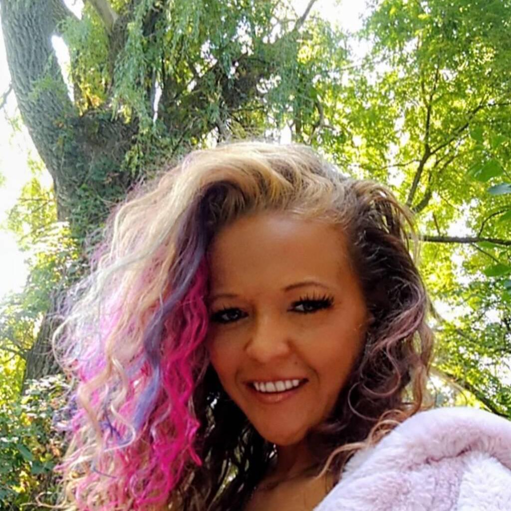 
                        Barbie
                     is Female Escorts. | Barrie | Ontario | Canada | canadatopescorts.com 