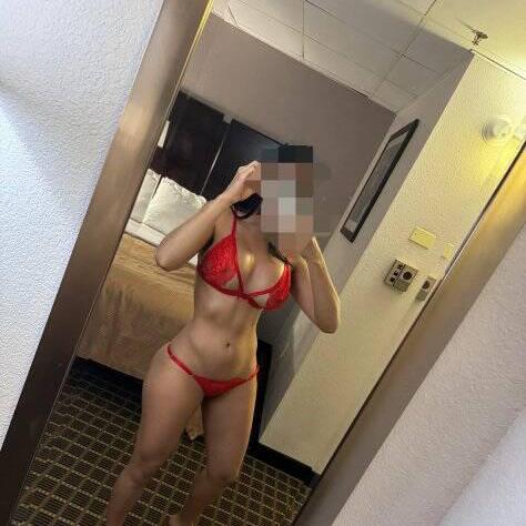 
                        Yeni
                     is Female Escorts. | Sarnia | Ontario | Canada | canadatopescorts.com 
