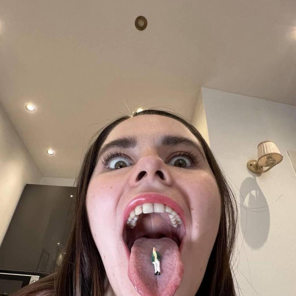 
                        Ashely
                     is Female Escorts. | Kingston | Ontario | Canada | canadatopescorts.com 