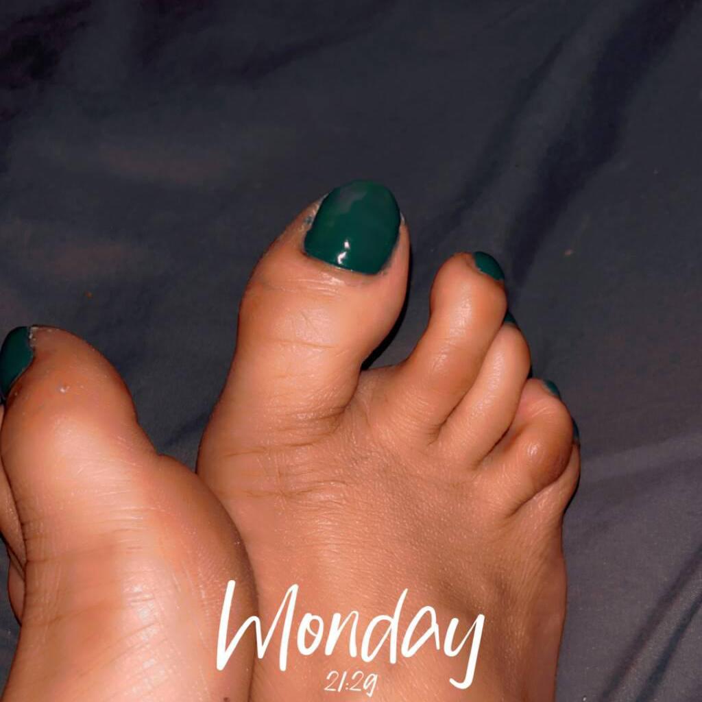 
                        Krystal
                     is Female Escorts. | Quebec City | Quebec | Canada | canadatopescorts.com 