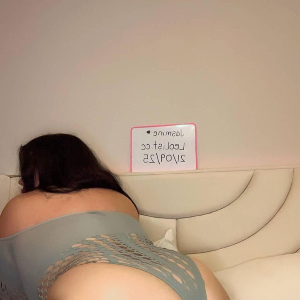 
                        Jasmine
                     is Female Escorts. | Winnipeg | Manitoba | Canada | canadatopescorts.com 