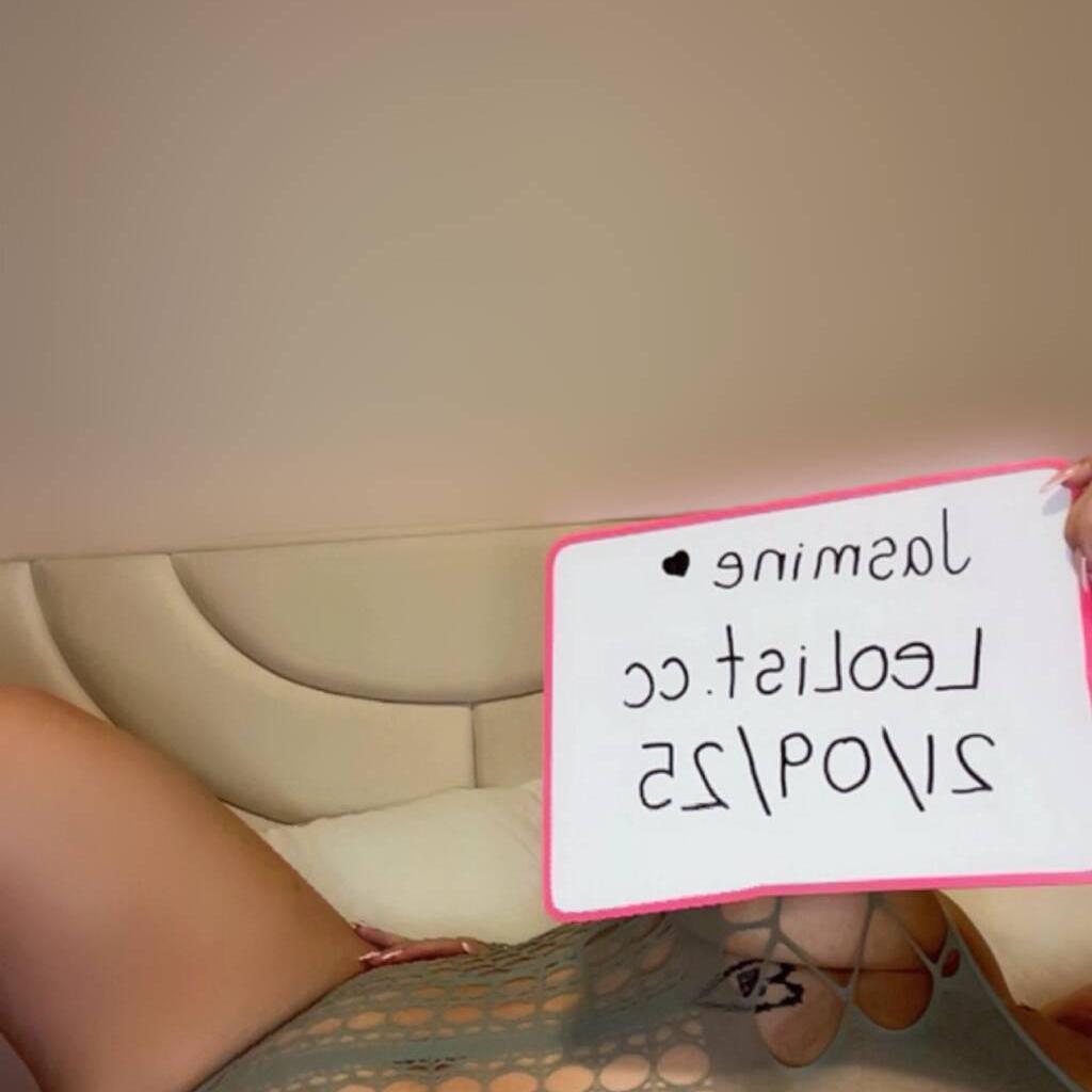 
                        Jasmine
                     is Female Escorts. | Winnipeg | Manitoba | Canada | canadatopescorts.com 