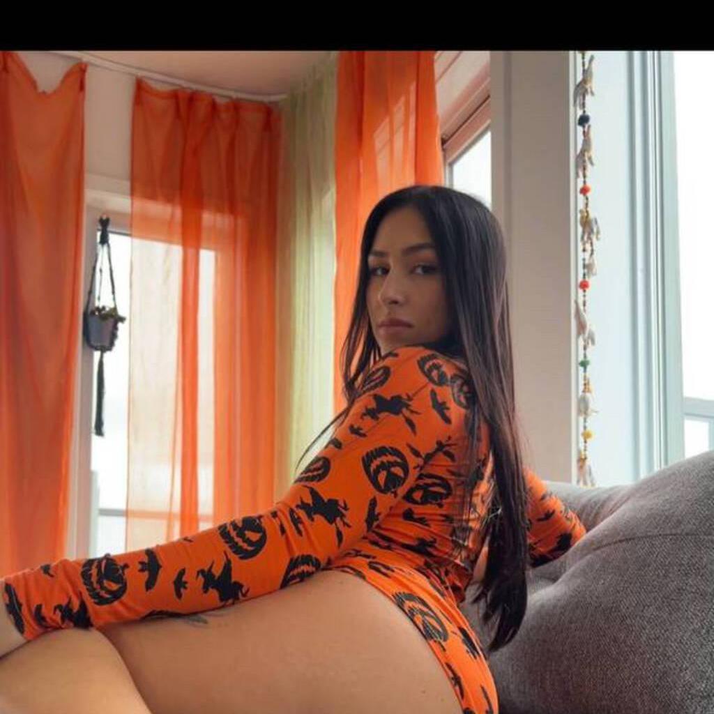 
                        Rose
                     is Female Escorts. | Hamilton | Ontario | Canada | canadatopescorts.com 
