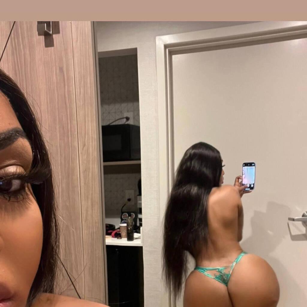 
                        CLEO
                     is Female Escorts. | St. John | New Brunswick | Canada | canadatopescorts.com 