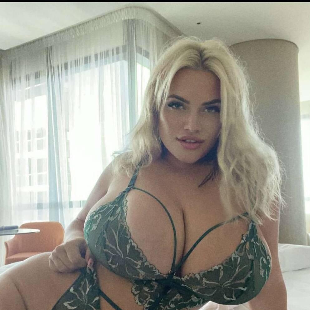 
                        Tracy
                     is Female Escorts. | Kingston | Ontario | Canada | canadatopescorts.com 