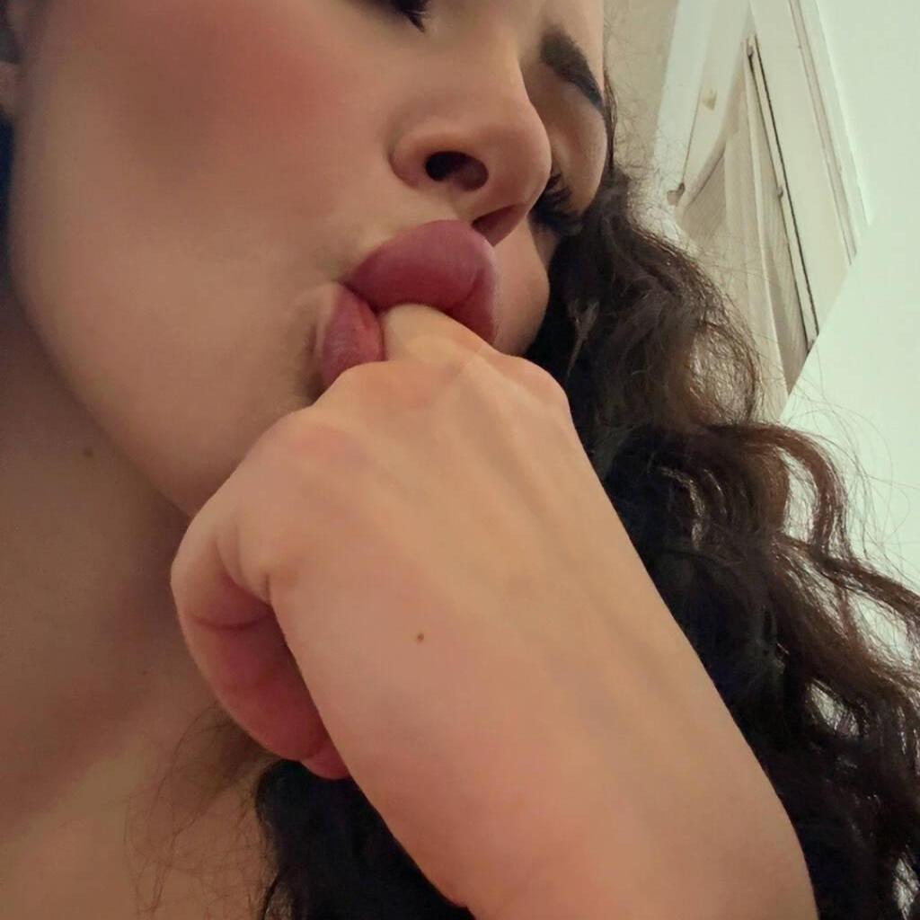 
                        Ruby
                     is Female Escorts. | Saskatoon | Saskatchewan | Canada | canadatopescorts.com 