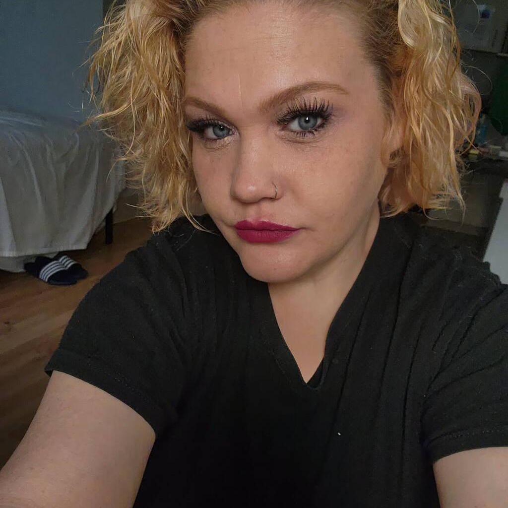 
                        Taylor
                     is Female Escorts. | Toronto | Ontario | Canada | canadatopescorts.com 