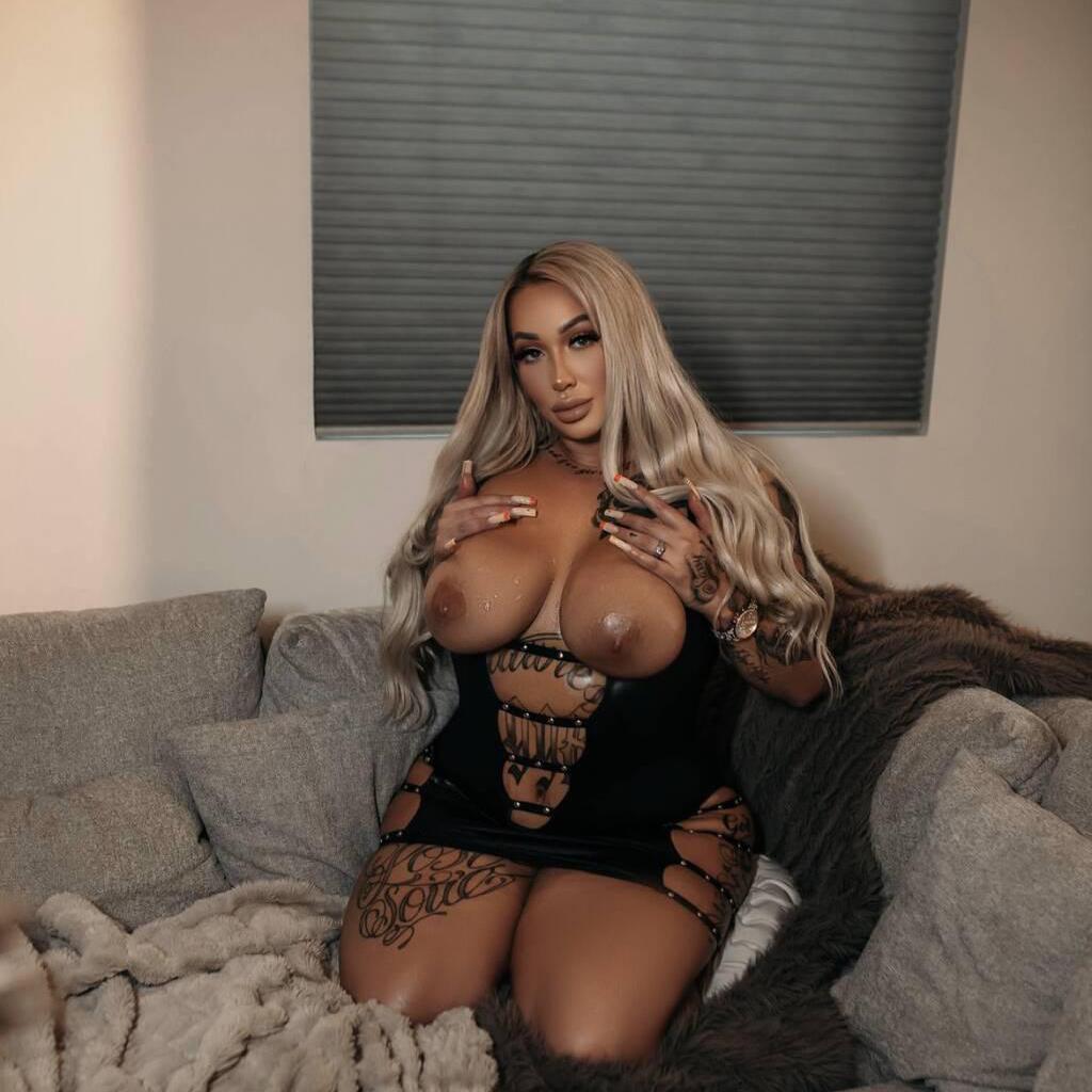 
                        Kayla
                     is Female Escorts. | Saskatoon | Saskatchewan | Canada | canadatopescorts.com 