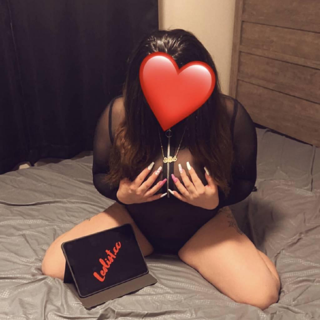 
                        Mariah-lynn
                     is Female Escorts. | Barrie | Ontario | Canada | canadatopescorts.com 