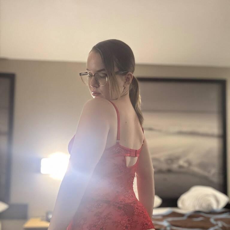 
                        Mia
                     is Female Escorts. | Grande Prairie | Alberta | Canada | canadatopescorts.com 