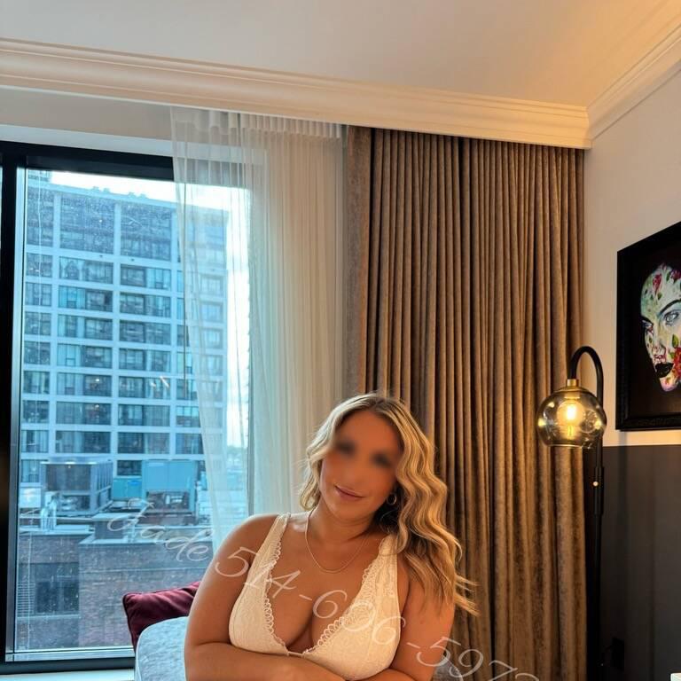 
                        Jade
                     is Female Escorts. | Barrie | Ontario | Canada | canadatopescorts.com 