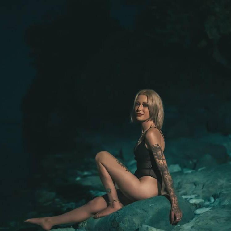 
                        Hunniebee.xo
                     is Female Escorts. | Kingston | Ontario | Canada | canadatopescorts.com 